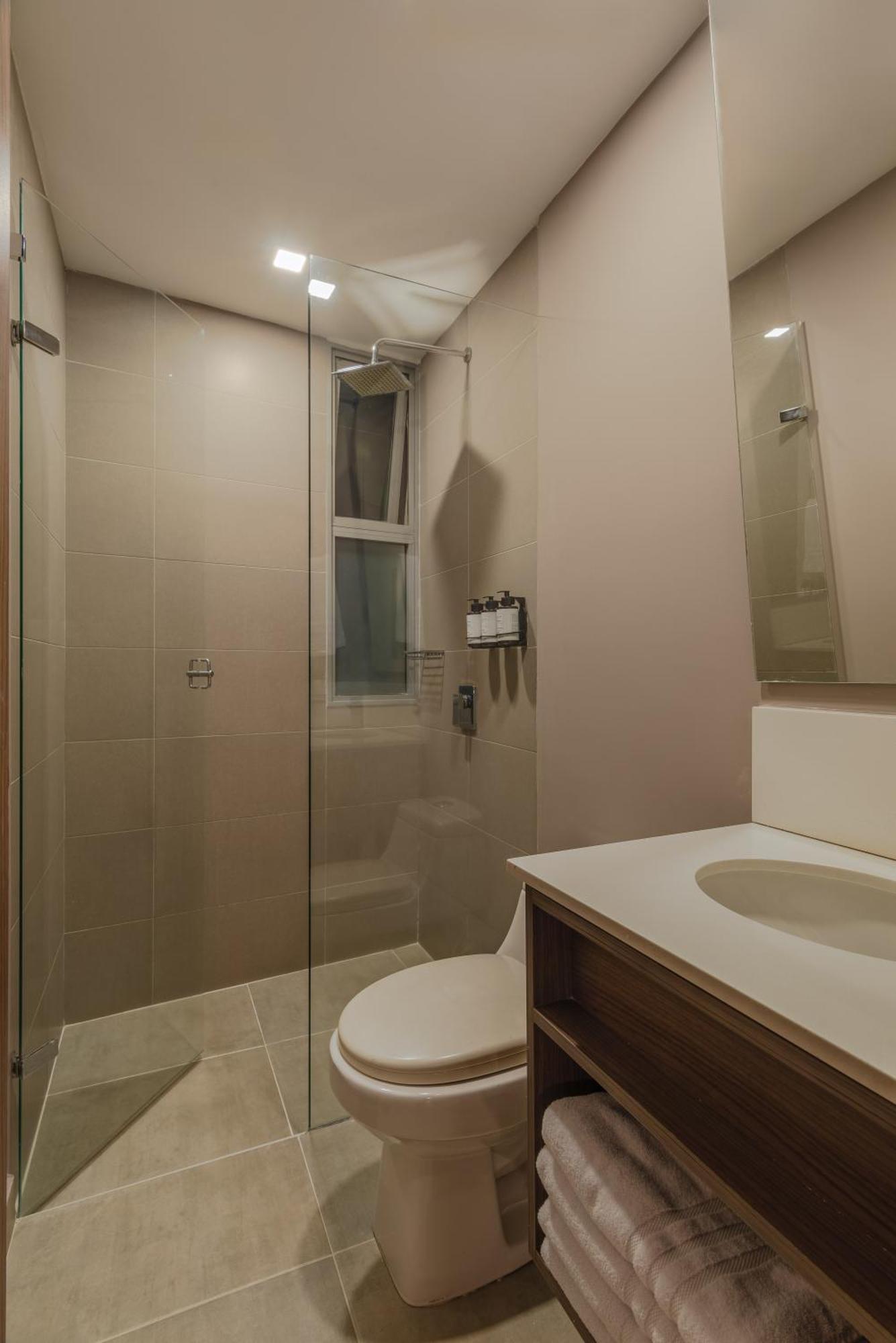 Sites Hotel Медельин Экстерьер фото A shower cubicle